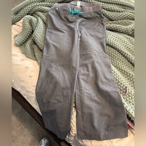 Medium Petite graphite figs - Livingston scrub pants